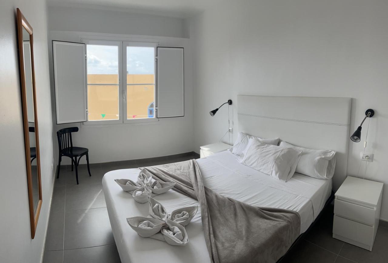 Edificio Playa Chica Apartment El Medano  Luaran gambar