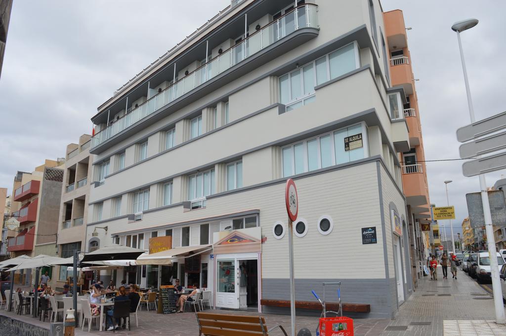 Edificio Playa Chica Apartment El Medano  Luaran gambar
