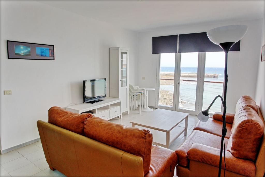 Edificio Playa Chica Apartment El Medano  Luaran gambar